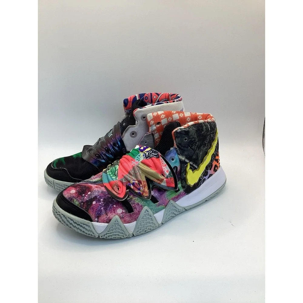 Size  1y- Nike Kybrid S2 Pineapple